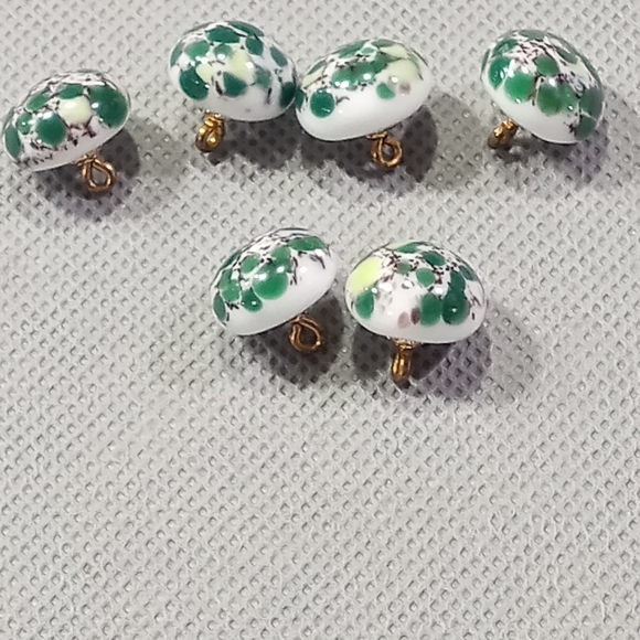 Vintage Green On White Domed Glass Button Set Of 6 Mottled Glue On Metal Shank - Picture 6 of 7